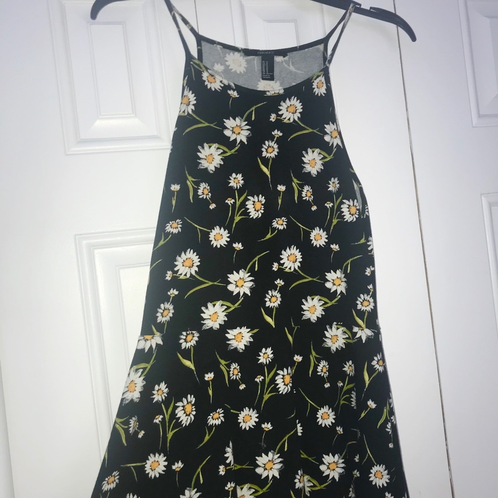 NWOT Flower skater dress